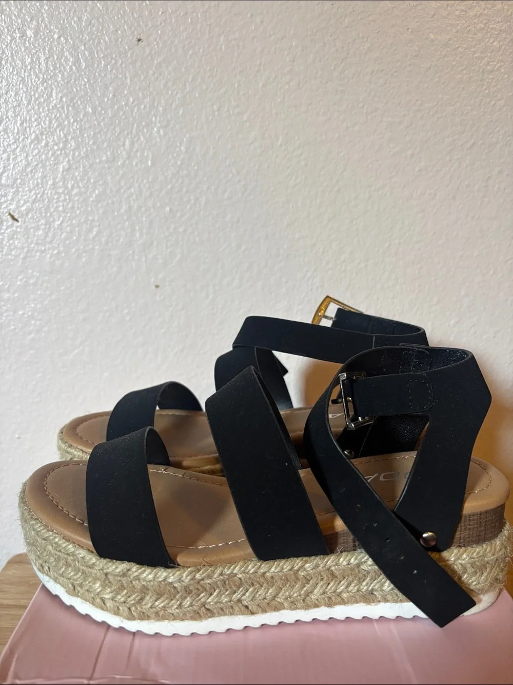 Soda Woman’s  Black Espadrille Platform Sandals, Size 6